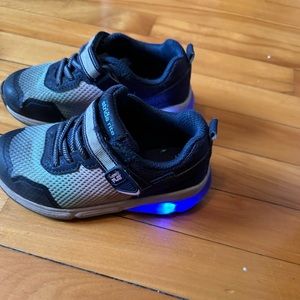 Stride Rite light up shoes sz 9
